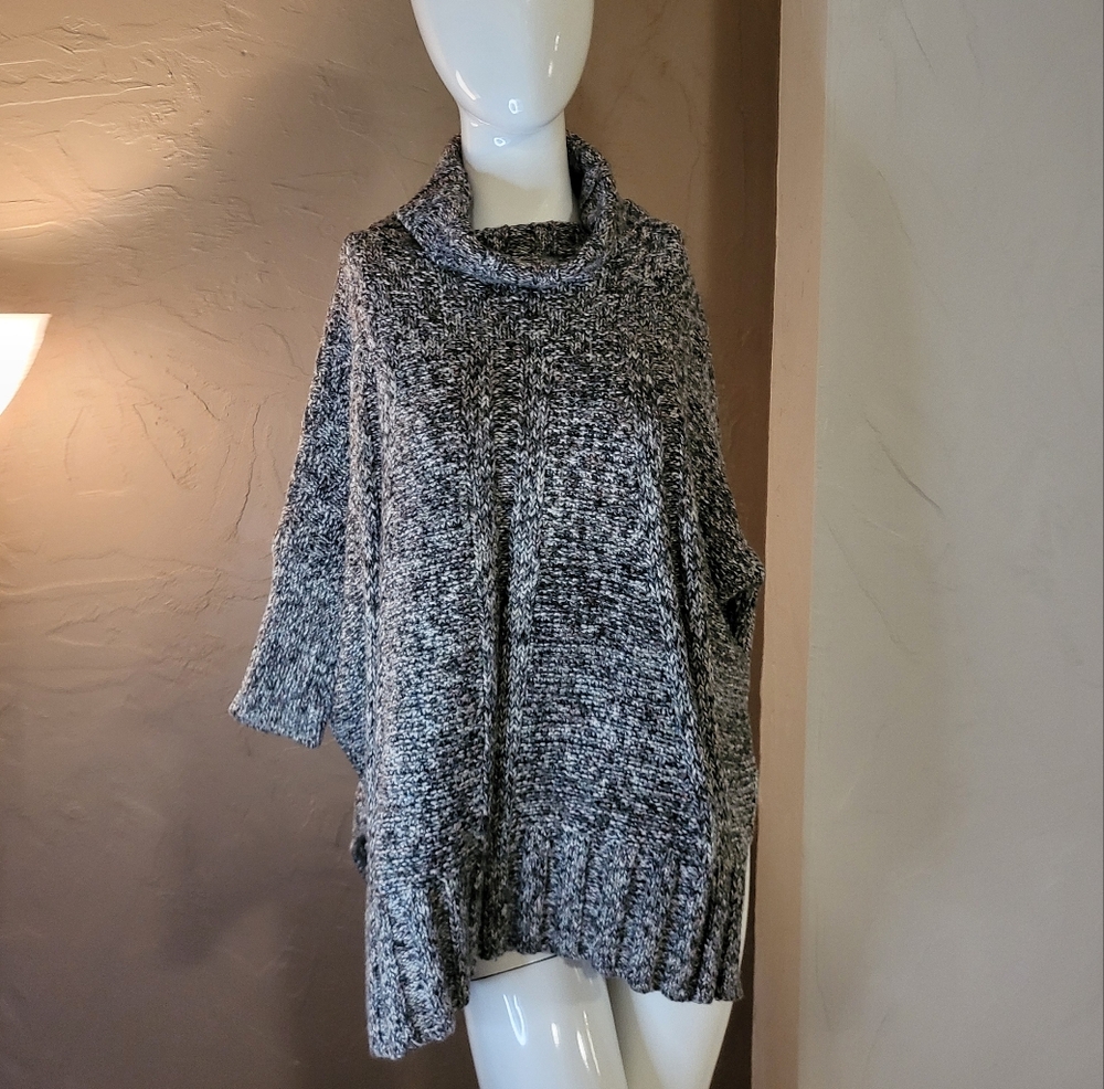 Women's Gray Sweater
